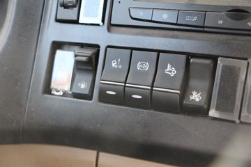 �й����� HOWO TX 220���� 4X2 6.8����س�(����)ͼƬ