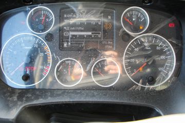 �й����� HOWO TX 220���� 4X2 6.8����س�(����)ͼƬ