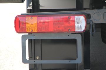 �й����� HOWO TX 220���� 4X2 6.8����س�(����)ͼƬ