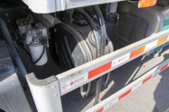 中国重汽 HOWO TX 220马力 4X2 6.8米冷藏车(国六)