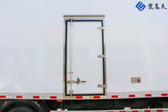 中国重汽 HOWO TX 220马力 4X2 6.8米冷藏车(国六)
