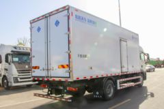 中国重汽 HOWO TX 220马力 4X2 6.8米冷藏车(国六)