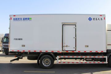 �й����� HOWO TX 220���� 4X2 6.8����س�(����)ͼƬ