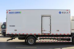 中国重汽 HOWO TX 220马力 4X2 6.8米冷藏车(国六)