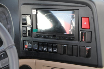 �������� HOWO TX�ؿ� 8X4 6.2�׻���ʽ���綯��ж��(ZZ3317V446GZ1SBEV35)ͼƬ