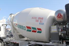 重汽豪沃轻卡底盘&nbsp;混凝土搅拌车上装                                                图片