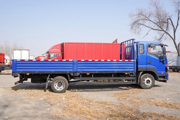 ���� ����˹V8 180���� 5.8���Ű������ػ���(����)(HFC1128P31K2D7S)ͼƬ