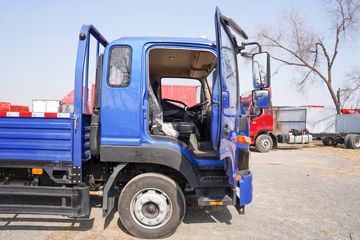 ���� ����˹V8 180���� 5.8���Ű������ػ���(����)(HFC1128P31K2D7S)ͼƬ