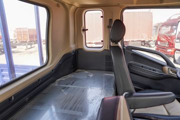 ���� ����˹V8 180���� 5.8���Ű������ػ���(����)(HFC1128P31K2D7S)ͼƬ