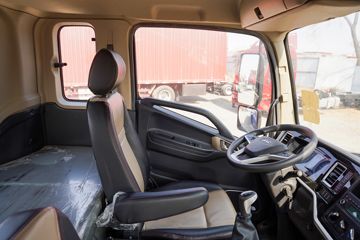 ���� ����˹V8 180���� 5.8���Ű������ػ���(����)(HFC1128P31K2D7S)ͼƬ