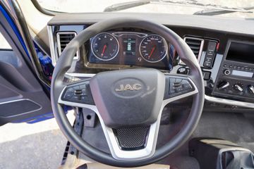 ���� ����˹V8 180���� 5.8���Ű������ػ���(����)(HFC1128P31K2D7S)ͼƬ