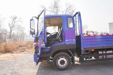 ���� ����˹V8 180���� 5.8���Ű������ػ���(����)(HFC1128P31K2D7S)ͼƬ