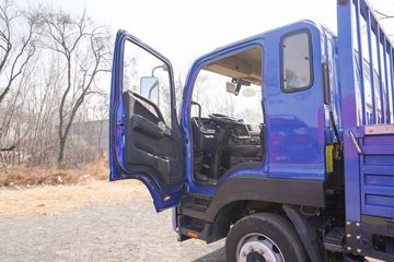 ���� ����˹V8 180���� 5.8���Ű������ػ���(����)(HFC1128P31K2D7S)ͼƬ