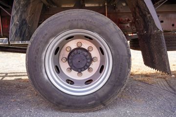 ���� ����˹V8 180���� 5.8���Ű������ػ���(����)(HFC1128P31K2D7S)ͼƬ