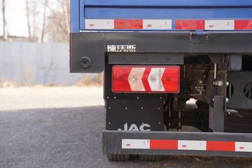 ���� ����˹V8 180���� 5.8���Ű������ػ���(����)(HFC1128P31K2D7S)ͼƬ