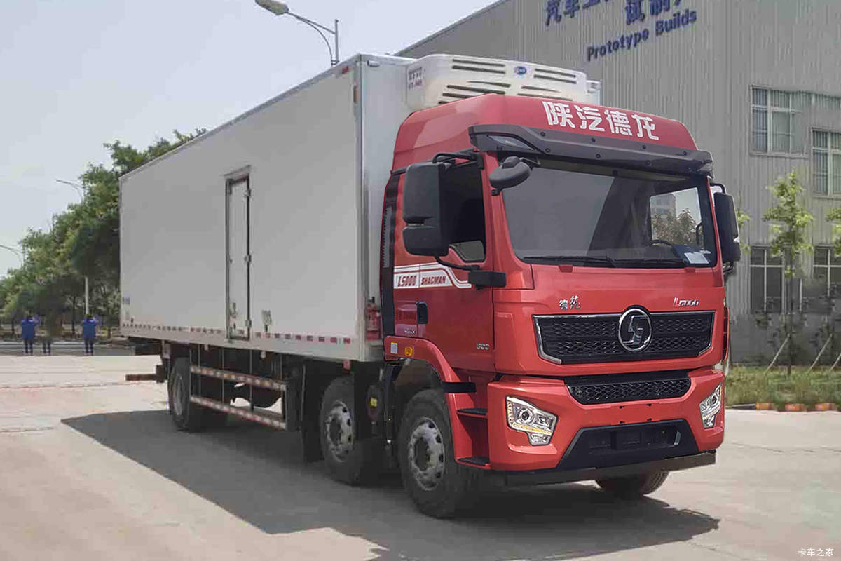 陕汽重卡 德龙L5000 菁英版 300马力 6X2 9.7米冷藏车