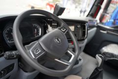 陕汽商用车 轩德翼3 城际版 440马力 6X4 牵引车(国六)(SX4250MP6324)