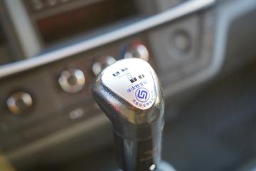 ���� ��ԽJ3 200���� 4X2 4����ж��(����)ͼƬ