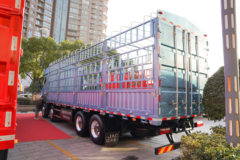 江淮 超越Q7重卡 560马力 8X4 9.4米AMT自动档仓栅式载货车(HFC5324CCYP1K6H43S)
