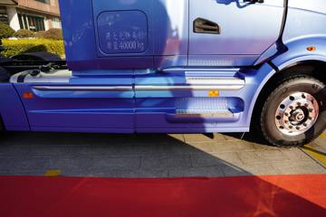 ���� �����V5�ؿ� 560���� 6X4 AMT�Զ�����ͷǣ����(����)ͼƬ