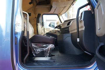 ���� �����V5�ؿ� 560���� 6X4 AMT�Զ�����ͷǣ����(����)ͼƬ