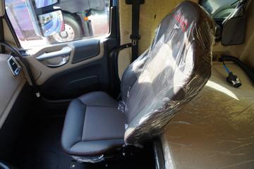 ���� �����V5�ؿ� 560���� 6X4 AMT�Զ�����ͷǣ����(����)ͼƬ