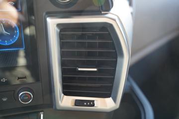 ���� �����V5�ؿ� 560���� 6X4 AMT�Զ�����ͷǣ����(����)ͼƬ