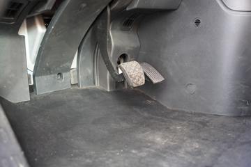 ���� �����V5�ؿ� 560���� 6X4 AMT�Զ�����ͷǣ����(����)ͼƬ