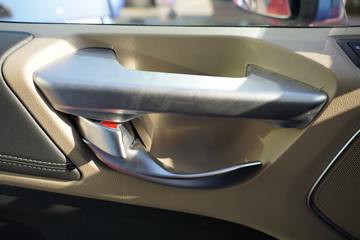 ���� �����V5�ؿ� 560���� 6X4 AMT�Զ�����ͷǣ����(����)ͼƬ