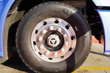 ���� �����V5�ؿ� 560���� 6X4 AMT�Զ�����ͷǣ����(����)ͼƬ