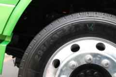 陕汽商用车 轩德翼6 速运版 220马力 4X2 9.75米厢式载货车(国六)(SX5189XXYGP6711)