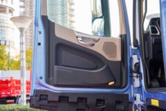 江淮 超越Q7重卡 560马力 6X4 AMT自动档牵引车(速比3.364)(HFC4254P1K8E33S)