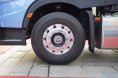 江淮 超越Q7重卡 560马力 6X4 AMT自动档牵引车(速比3.364)(HFC4254P1K8E33S)