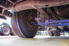 江淮 超越Q7重卡 560马力 6X4 AMT自动档牵引车(速比3.364)(HFC4254P1K8E33S)