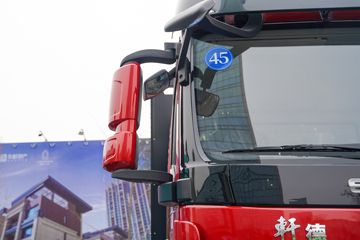 �������ó� ����E3 �Ǽʰ� 6X4 ����ʽ���綯ǣ����281.92kWhͼƬ