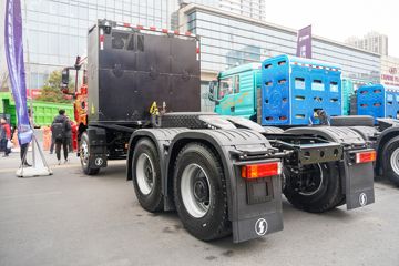 �������ó� ����E3 �Ǽʰ� 6X4 ����ʽ���綯ǣ����281.92kWhͼƬ