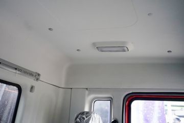 �������ó� ����E3 �Ǽʰ� 6X4 ����ʽ���綯ǣ����281.92kWhͼƬ