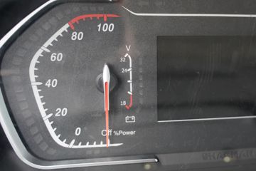 �������ó� ����E3 �Ǽʰ� 6X4 ����ʽ���綯ǣ����281.92kWhͼƬ