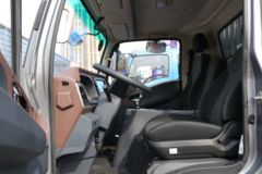 陕汽商用车 轩德翼9 速运版 160马力 4.15米AMT自动档单排厢式轻卡(国六)(SX5042XXYNP6331)