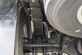 领航H&nbsp;冷藏车底盘图片