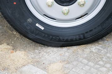 ���� ʱ���캽H2 115���� 4X2 4.08����س�(BJ5046XLC9JDA-51)ͼƬ