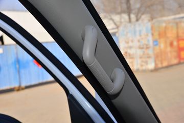 ����;�� T5 95���� 4X2 3.4����ȼ������ʽ���䳵(EQ5045XRQ16DCACWXP)ͼƬ