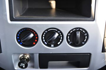 ����;�� T5 95���� 4X2 3.4����ȼ������ʽ���䳵(EQ5045XRQ16DCACWXP)ͼƬ