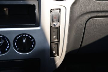 ����;�� T5 95���� 4X2 3.4����ȼ������ʽ���䳵(EQ5045XRQ16DCACWXP)ͼƬ