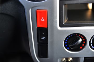 ����;�� T5 95���� 4X2 3.4����ȼ������ʽ���䳵(EQ5045XRQ16DCACWXP)ͼƬ