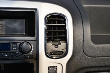 ����;�� T5 95���� 4X2 3.4����ȼ������ʽ���䳵(EQ5045XRQ16DCACWXP)ͼƬ