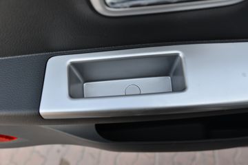 ����;�� T5 95���� 4X2 3.4����ȼ������ʽ���䳵(EQ5045XRQ16DCACWXP)ͼƬ