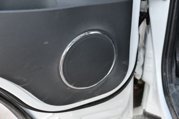 ����;�� T5 95���� 4X2 3.4����ȼ������ʽ���䳵(EQ5045XRQ16DCACWXP)ͼƬ