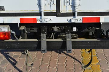 ����;�� T5 95���� 4X2 3.4����ȼ������ʽ���䳵(EQ5045XRQ16DCACWXP)ͼƬ