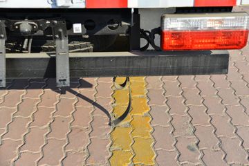 ����;�� T5 95���� 4X2 3.4����ȼ������ʽ���䳵(EQ5045XRQ16DCACWXP)ͼƬ